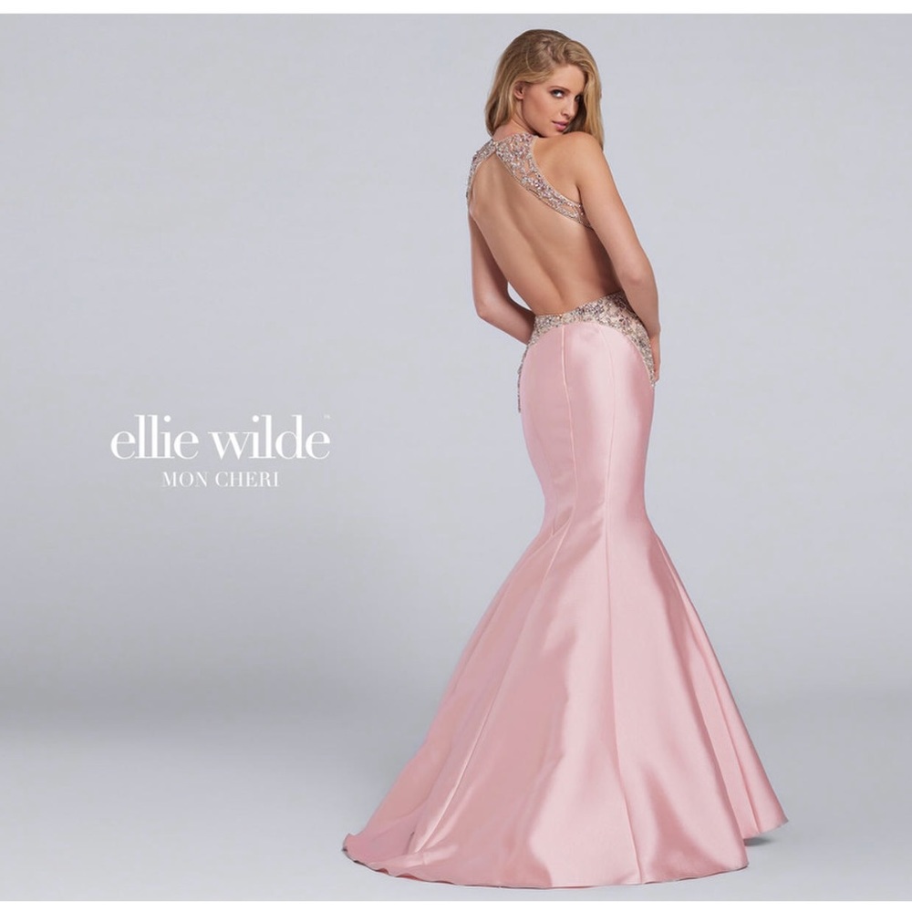 Beautiful prom dress !!!!